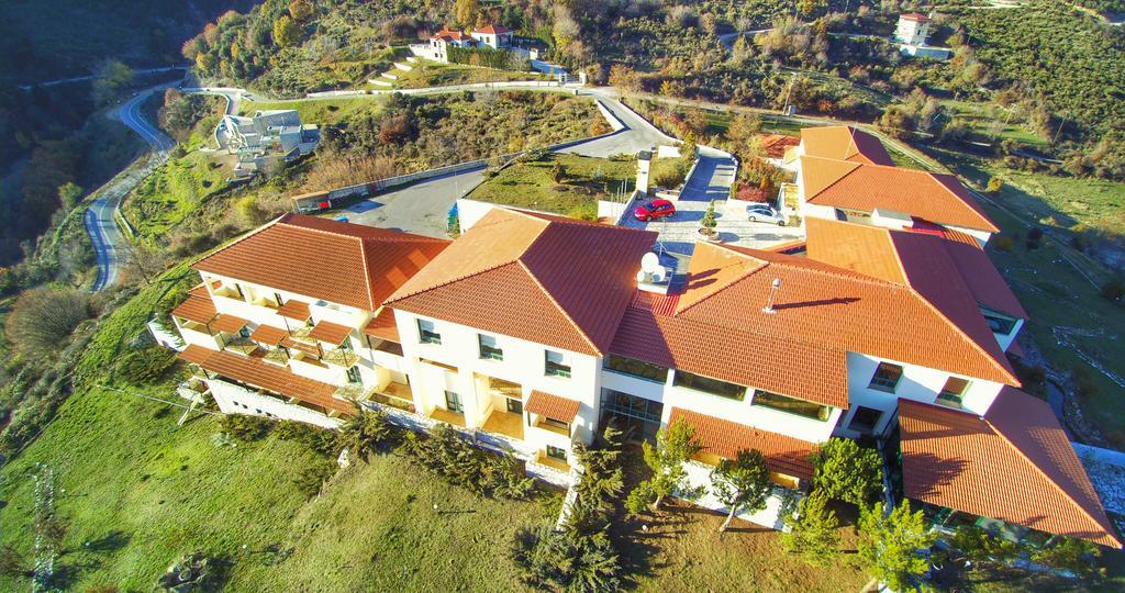 Avaris Hotel Karpenisi Exterior photo